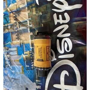 Disney Parks Star Wars Kyber Crystal Yellow Galaxy's Edge Sealed NEW May 4‎ 2024